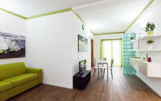 Almes Apartments - photo 2