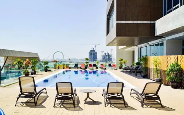 Waterfront Hotel and Apartment - photo 2