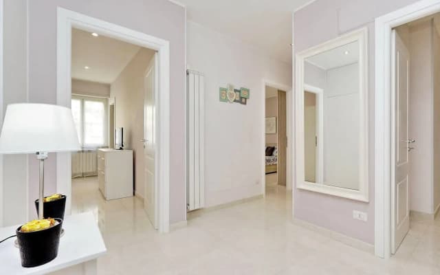 Beesprint Navona Apartment - photo 4
