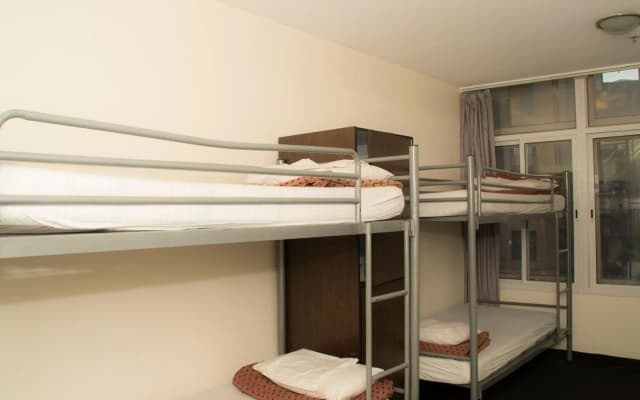 790 on George Backpackers - photo 4