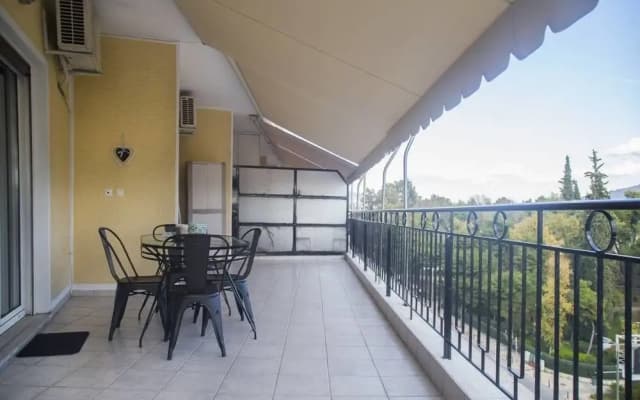 Chic and Central Apartment Park View - photo 5