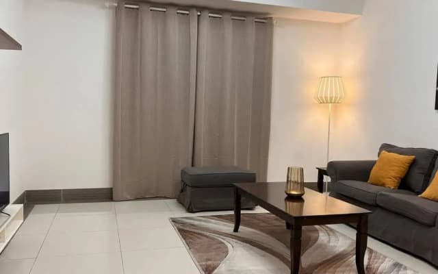 ONE Comfortable 2BR Apartment near Airport - photo 4