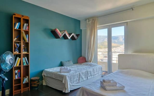 Pristine penthouse with Parthenon view by the pool - photo 5
