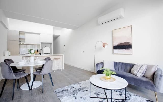 Designer Warm Home@mooneeponds+parking/wifi - photo 2