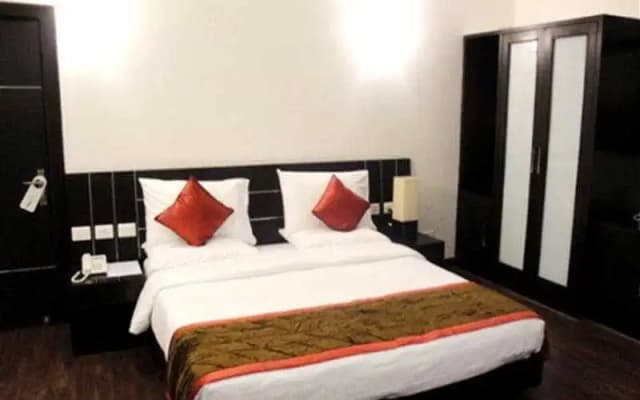 Akshara Dunsvirk Court - photo 2