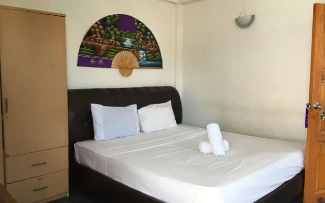 Moby Dick Guesthouse - photo 4