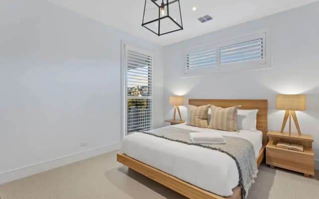 Hamptons Elegance Views Pool Spa - photo 5