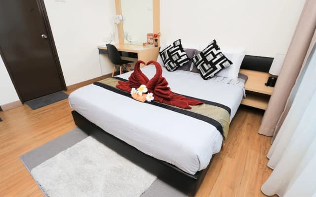 MLH Deluxe Studio Suites @ Landmark Residence - photo 4