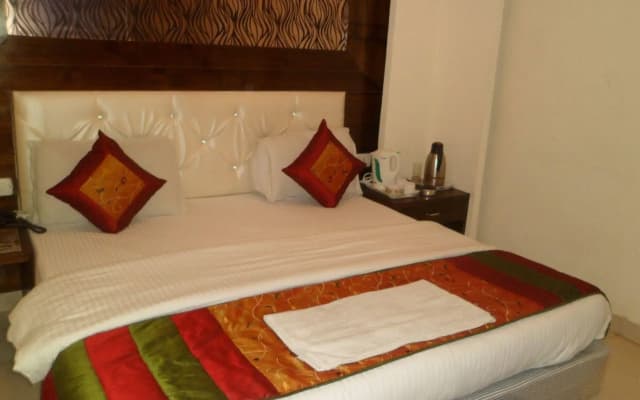 Hotel Arjun - photo 5