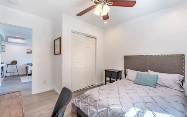 Leighton Campus Apt - photo 4