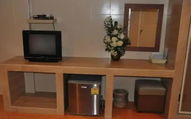 ST House - photo 5