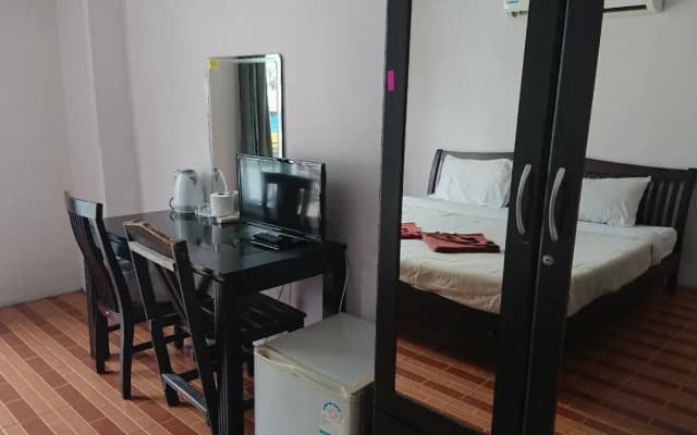 Happy Guesthouse - photo 4