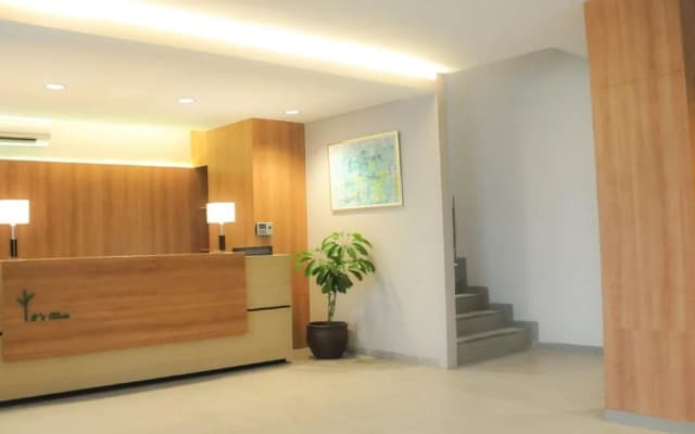 LeGreen Suite Kuningan - photo 2