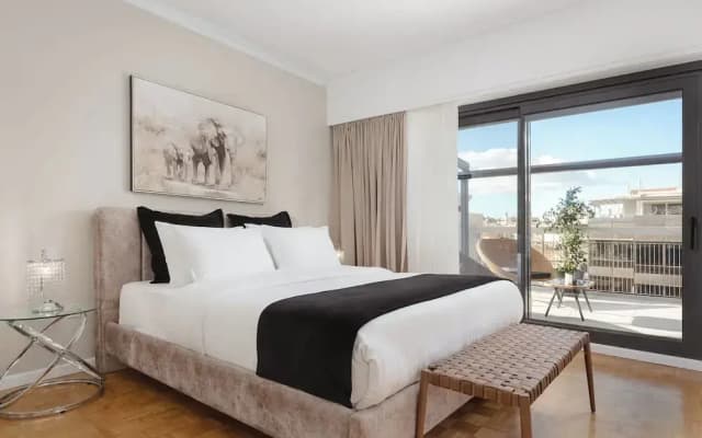 Athens Golden Light Premium Residence - photo 3