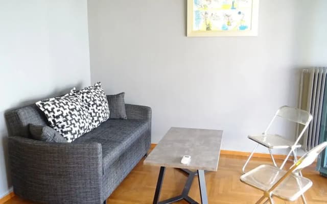 Superb location Athenian apartment - photo 4