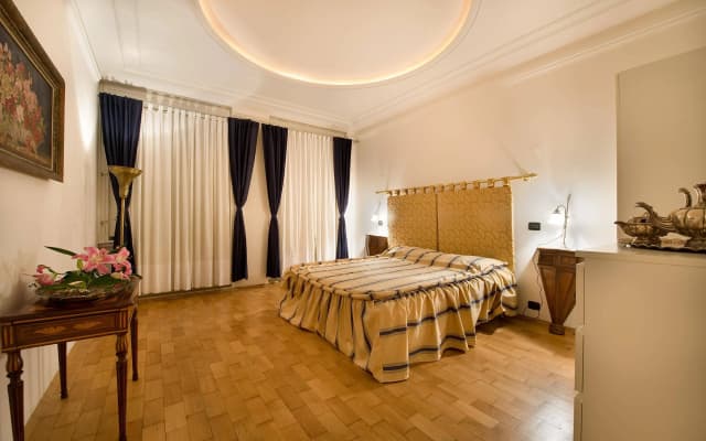 Hotel Bologna - photo 4