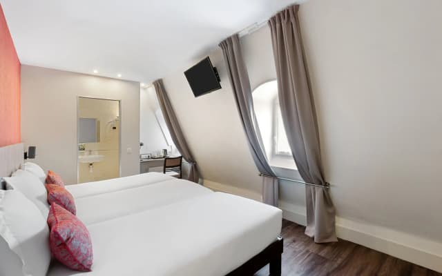 Sure Hotel by Best Western Paris Gare du Nord - photo 4