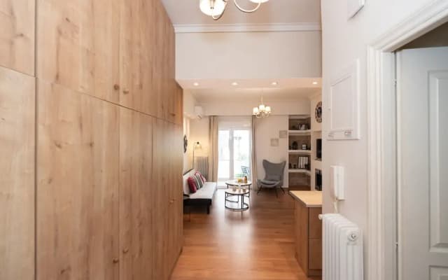 Contemporary Apartment made of Wood and Stone - photo 5