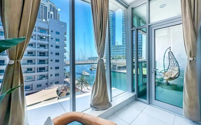 Marina 1BR Rooftop Pool Steps to JBR Beach Apartments - photo 5