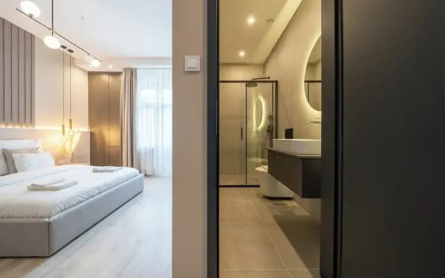 Károly Boutique Suites, Best Location by BQA - photo 5