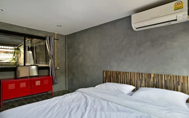 M Gray Hostel & Cafe - photo 4