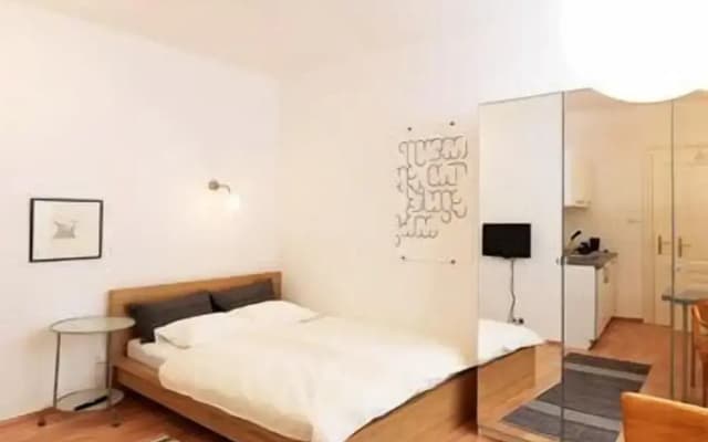 Kaiser Apartments - photo 3