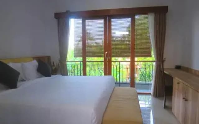 Penelopy Suites Oberoi - photo 2