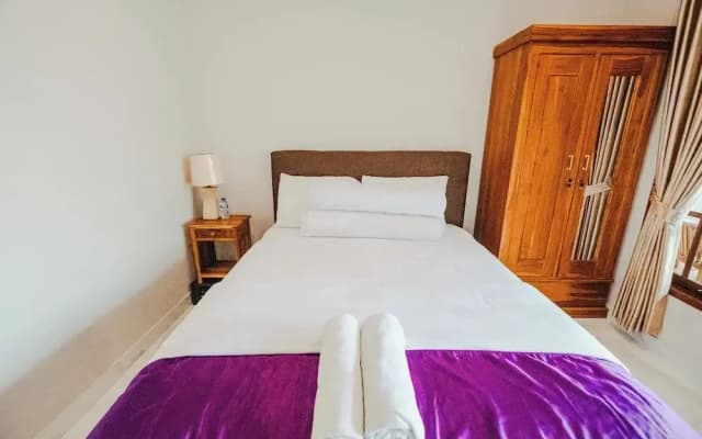 Turtle Shelter Guest House - photo 2