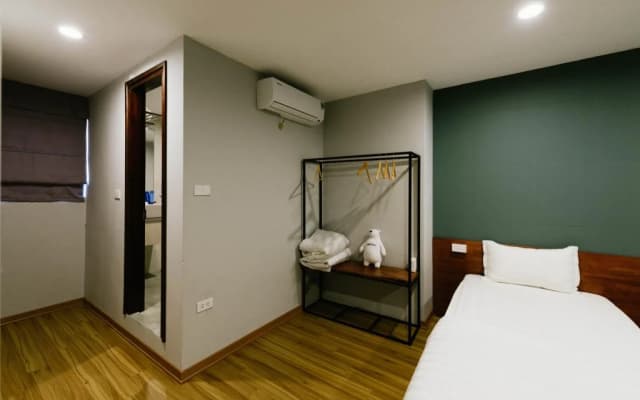 Bedgasm Hostel - photo 4