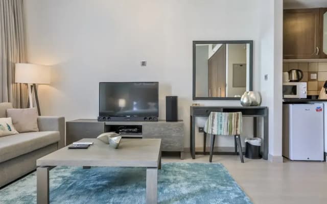Driven Holiday Homes - Indigo Tower - photo 4