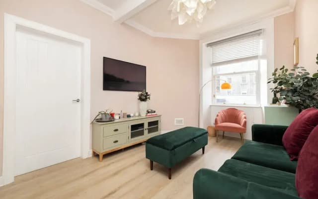 Elegant Apartment in the heart of Edinburgh - photo 2