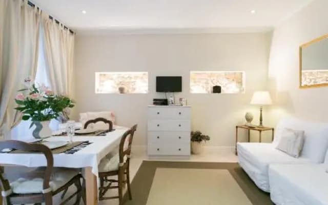 Quartier Latin Apartments - photo 4