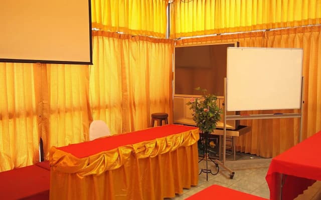 U-Sa Family Hotel - photo 3