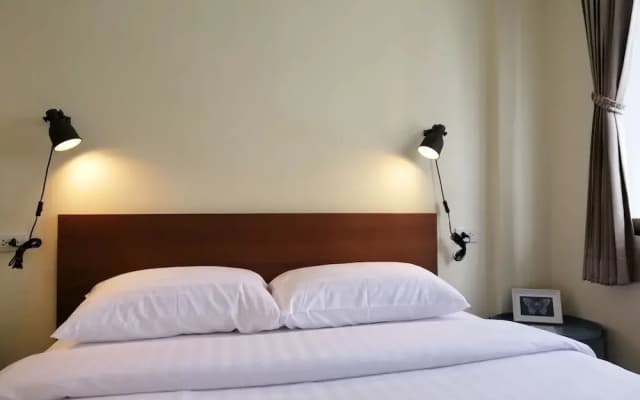 The Marble Hostel - photo 4