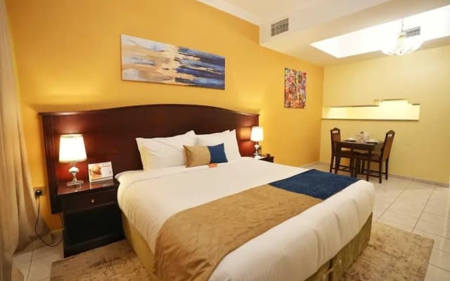 Manchester Plaza Hotel - photo 5