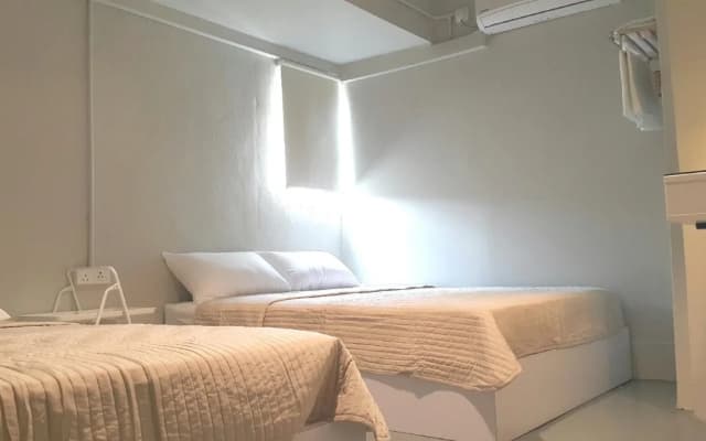Rainbow Guesthouse - photo 2