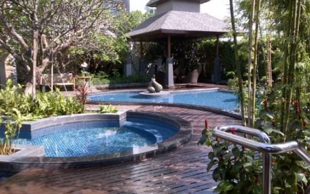 Circle Condominium - photo 5