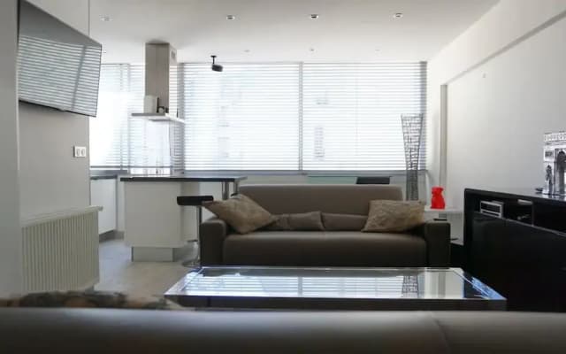 Faubourg Saint-Honoré - Studio - Paris 8 - photo 2