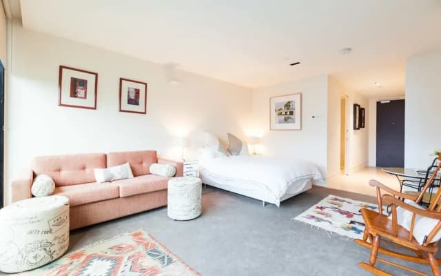 CELESTE, 1BDR East Melbourne Apartment - photo 2