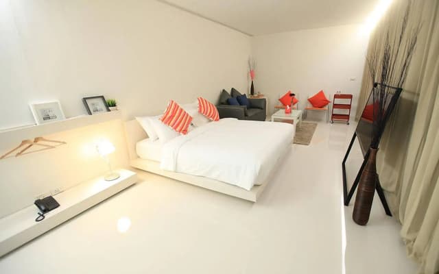 Q Residences - photo 4