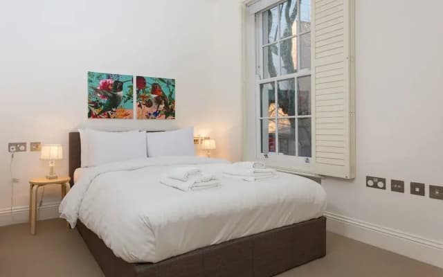 Luxury Victorian 3Bed Home in Central London - photo 4
