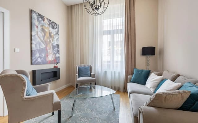 Lovely 2-bedroom apartment at the Vaci Street - photo 2
