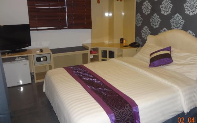 Lvis Boutique Hotel - photo 3