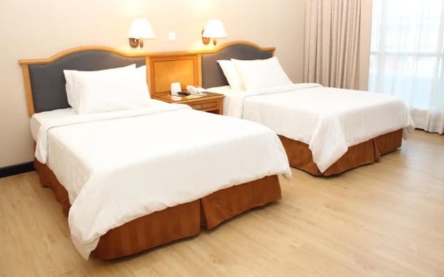 Mega Hotel Miri - photo 3
