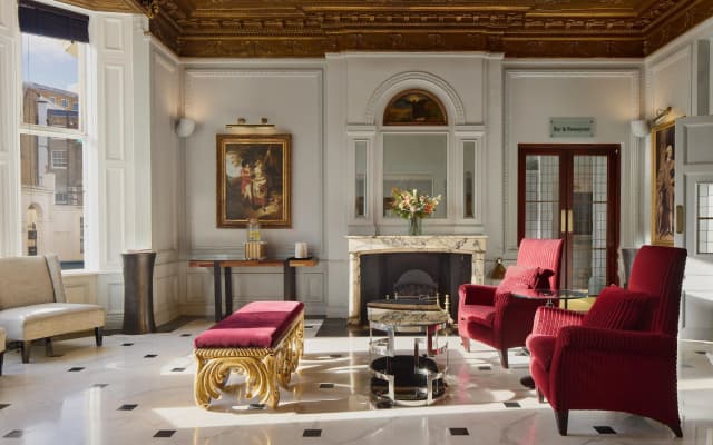 Radisson Blu Hotel, London South Kensington - photo 2