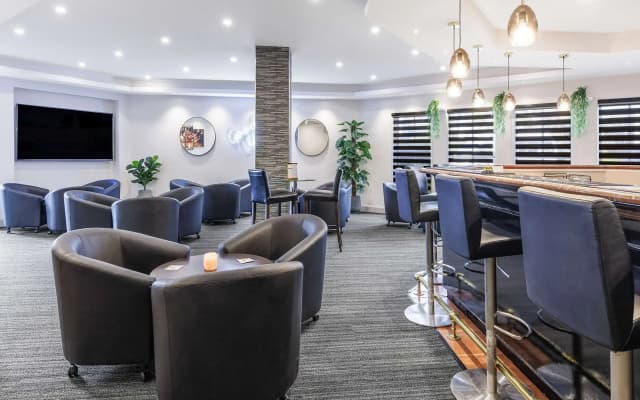 Quality Hotel Melbourne Airport - photo 2