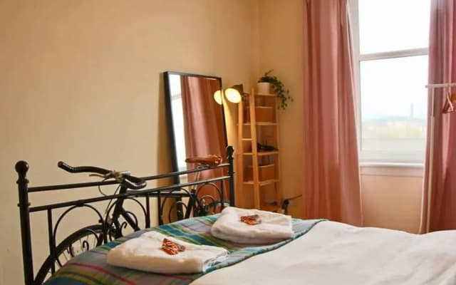 2 Bedroom Flat With Beautiful Views - photo 4