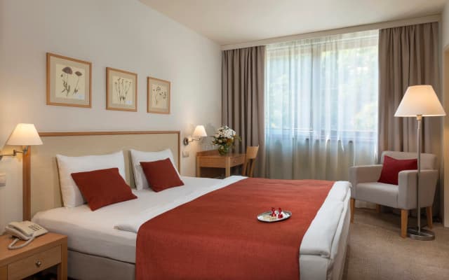 Hotel Castle Garden - photo 3