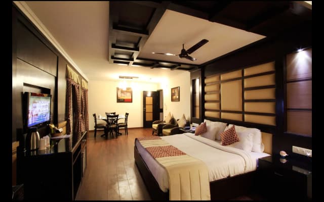 Hotel Southgate - photo 3