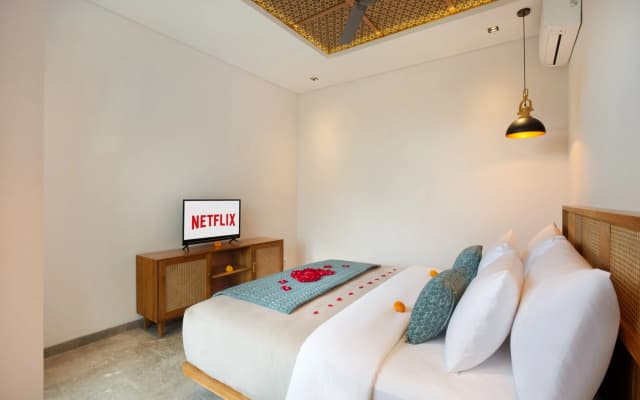 Eight Palms Villa Seminyak by Ini Vie Hospitality - photo 2